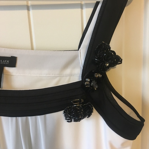 WHBM Beautiful white and black top. - Picture 2 of 5